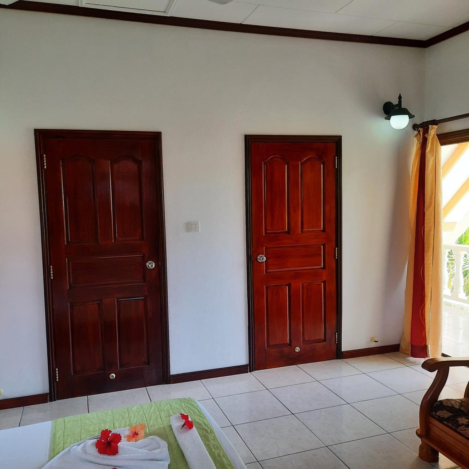 Chalets D'Anse Reunion ラ・ディーグ島 部屋 写真